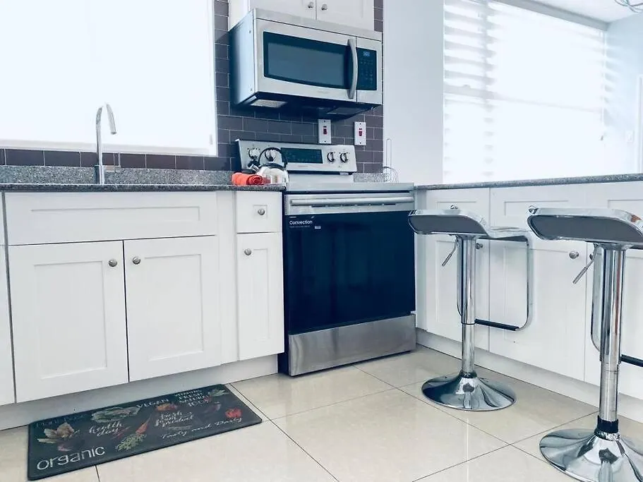 High-Rise Luxe Apartment Kingston 0*,  Jamaica