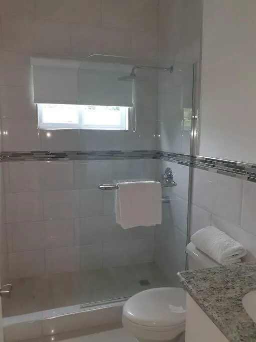 High-Rise Luxe Apartment Kingston