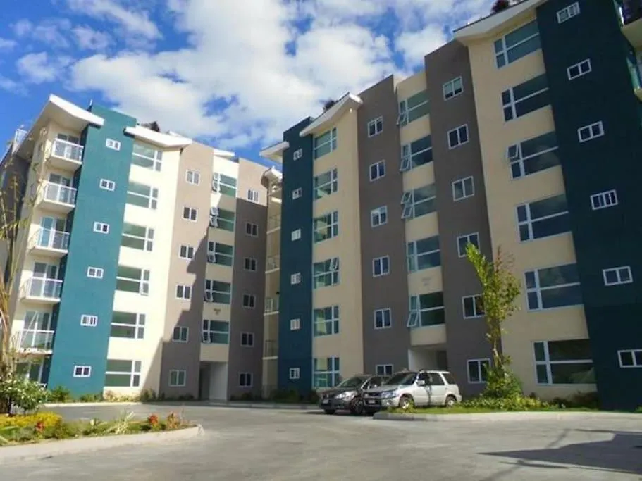 High-Rise Luxe Apartment Kingston